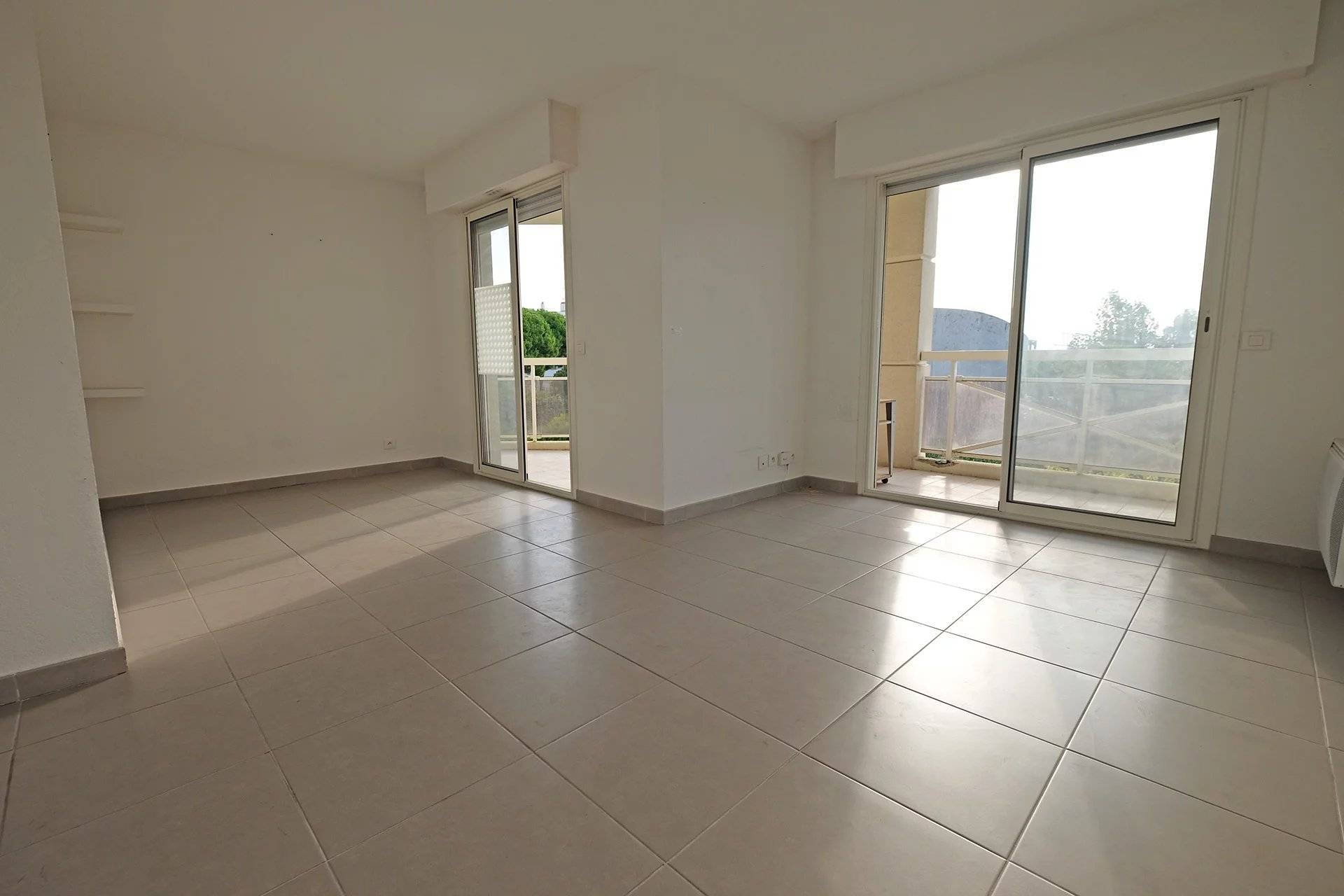 NAPOLEON III 2 PIECES GARAGE