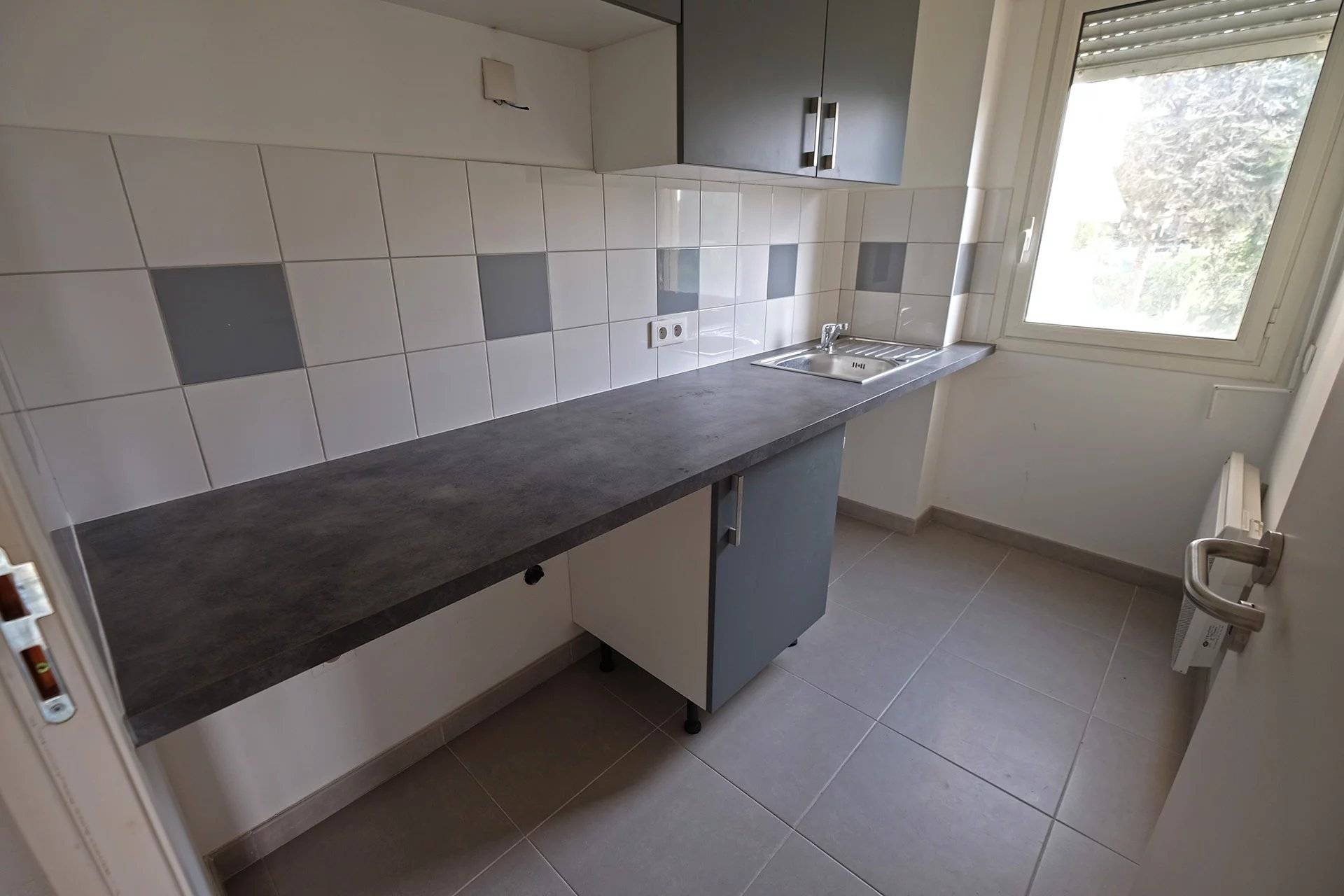 NAPOLEON III 2 PIECES GARAGE